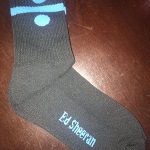 BRAND NEW ED SHEERAN DIVIDE TOUR SOCKS